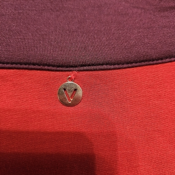 #223 LIVI Lane Bryant- Maroon-Brick Red Top- Size: 4X (26W-28W ) - Picture 5 of 6